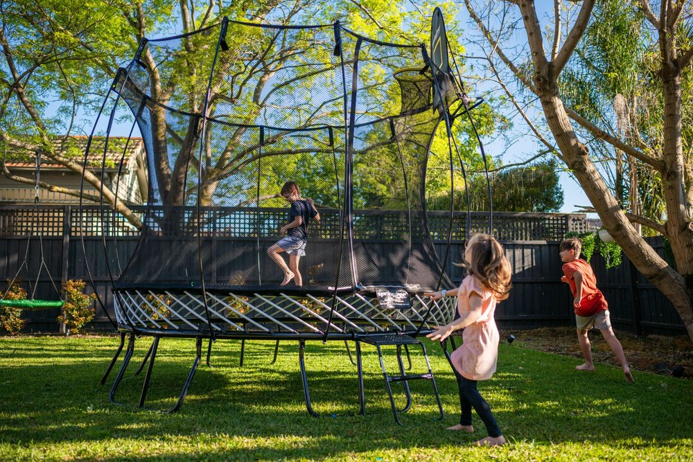 Springfree Medium Round R79 Lifestyle Image 1
